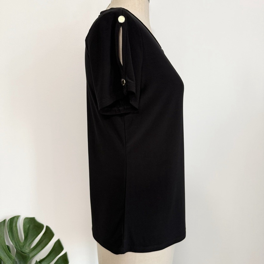 Anne Klein Short Sleeve Button Shoulder Blouse Women’s Small Black Gold New - Picture 2 of 10